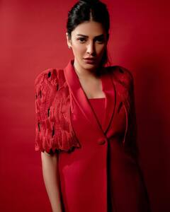 Shruti Haasan Stuns In A Red Pant Suit, Check Out Pics