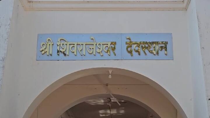 विशेष म्हणजे 2012 ते 2022 या गेल्या 10 वर्षांची रक्कम पाहिल्यास 2022 सर्वाधिक 2 लाख 55 हजार निधी देण्यात आला. तर, 2019-20 मध्ये शून्य (सर्वात कमी) निधी दिला गेला.