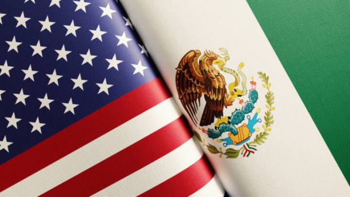 यह देखना महत्वपूर्ण होगा कि आने वाले समय में ट्रंप प्रशासन टैरिफ नीति को किस दिशा में ले जाता है, और इसका अमेरिकी और वैश्विक बाजारों पर क्या प्रभाव पड़ता है.