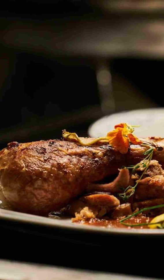 पाकिस्तान में कितना महंगा हो गया है चिकन?