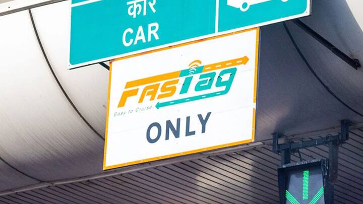 फास्टैग में लोगों को रिचार्ज करवाना होता है. ठीक उसी तरह जिस तरह मोबाइल फोन में रिचार्ज करवाया जाता है. अक्सर कई लोग अपने फास्टैग में साल वाला लंबा रिचार्ज करवा लेते हैं. ऐसे में उनके मन में सवाल आता है कि अगर इस बीच गाड़ी बेच दी तो क्या फास्टैग का रिफंड मिलेगा?