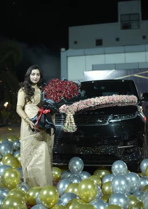 Nirmala nawale : पुणे जिल्ह्यातील कारेगावच्या सरपंच निर्मला नवले सोशल मीडियावर तुफान चर्चेत असतात.