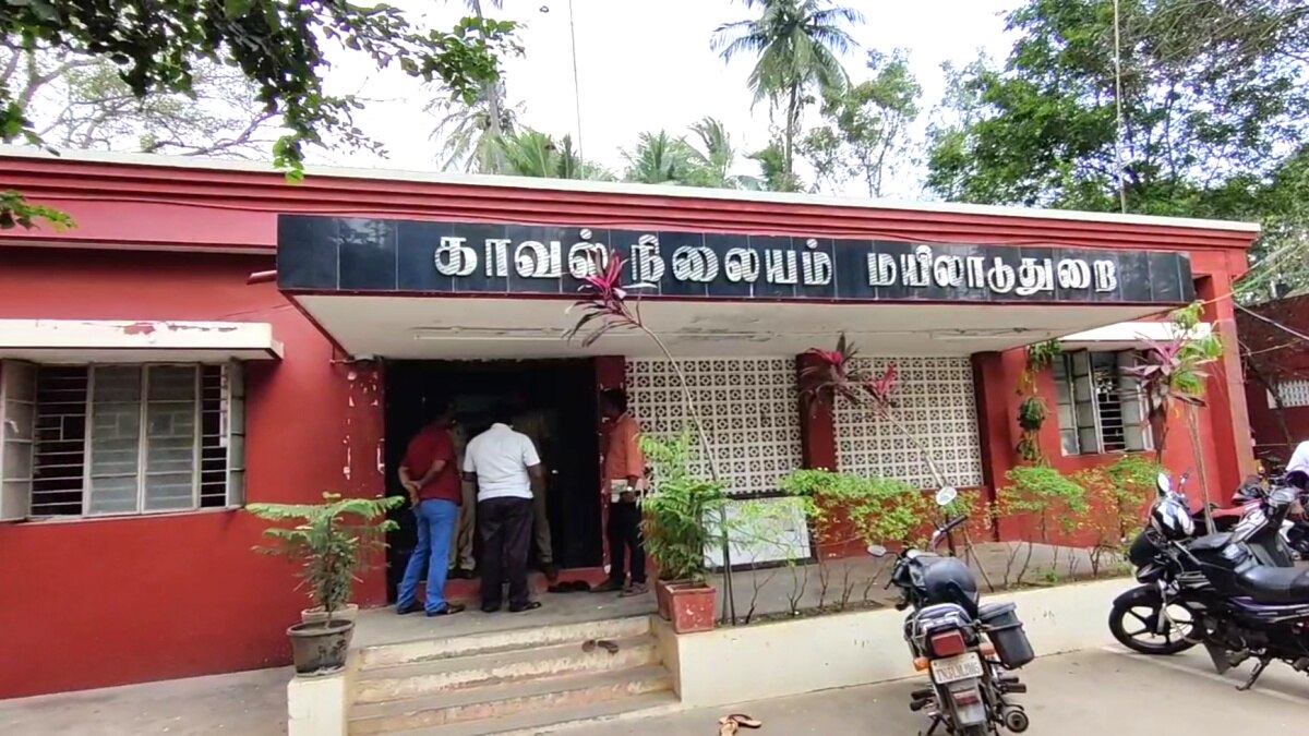தம்பதியை வெறிக்கொண்டு கத்தியால் குத்திய இளைஞருக்கு மாவுக்கட்டு...
