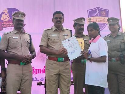 karur World Women Day Marathon Competition awarness on woman crime tnn Womens Day 2025 : மகளிர் தின விழா.. விழிப்புணர்வு மராத்தான்.. ஆயிரக்கணக்கில் கலந்துக்கொண்ட பெண்கள்
