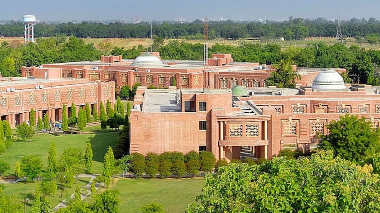 Homegrown Companies Shine In IIM Placements, Surpassing Foreign MNCs; Check Details