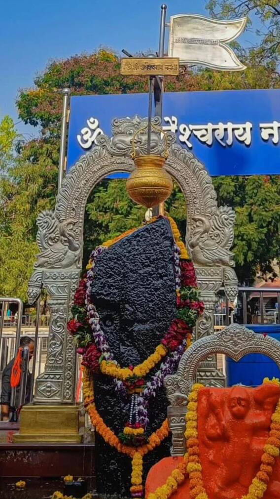 भारत में कहां है शनिदेव के फेमस मंदिर