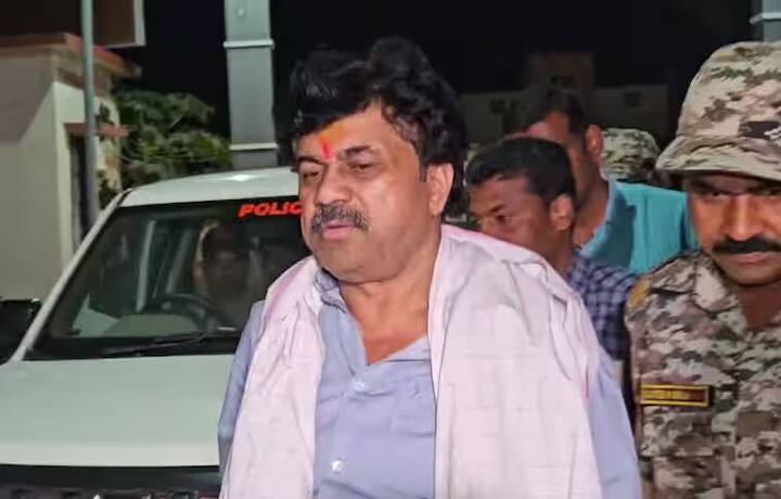 देशमुख हत्या प्रकरणाच्या तपासात हा जबाब अत्यंत महत्वाचा ठरणार आहे. संतोष देशमुख यांच्या हत्येचा कट कसा? कूठे? आणि कधी? रचला हे स्पष्ट झाले.