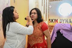 International Women's Day: 'ওঁদেরও তো সাজতে ইচ্ছে করে, আমি শুধু সামান্য চেষ্টাটুকুই করেছি'