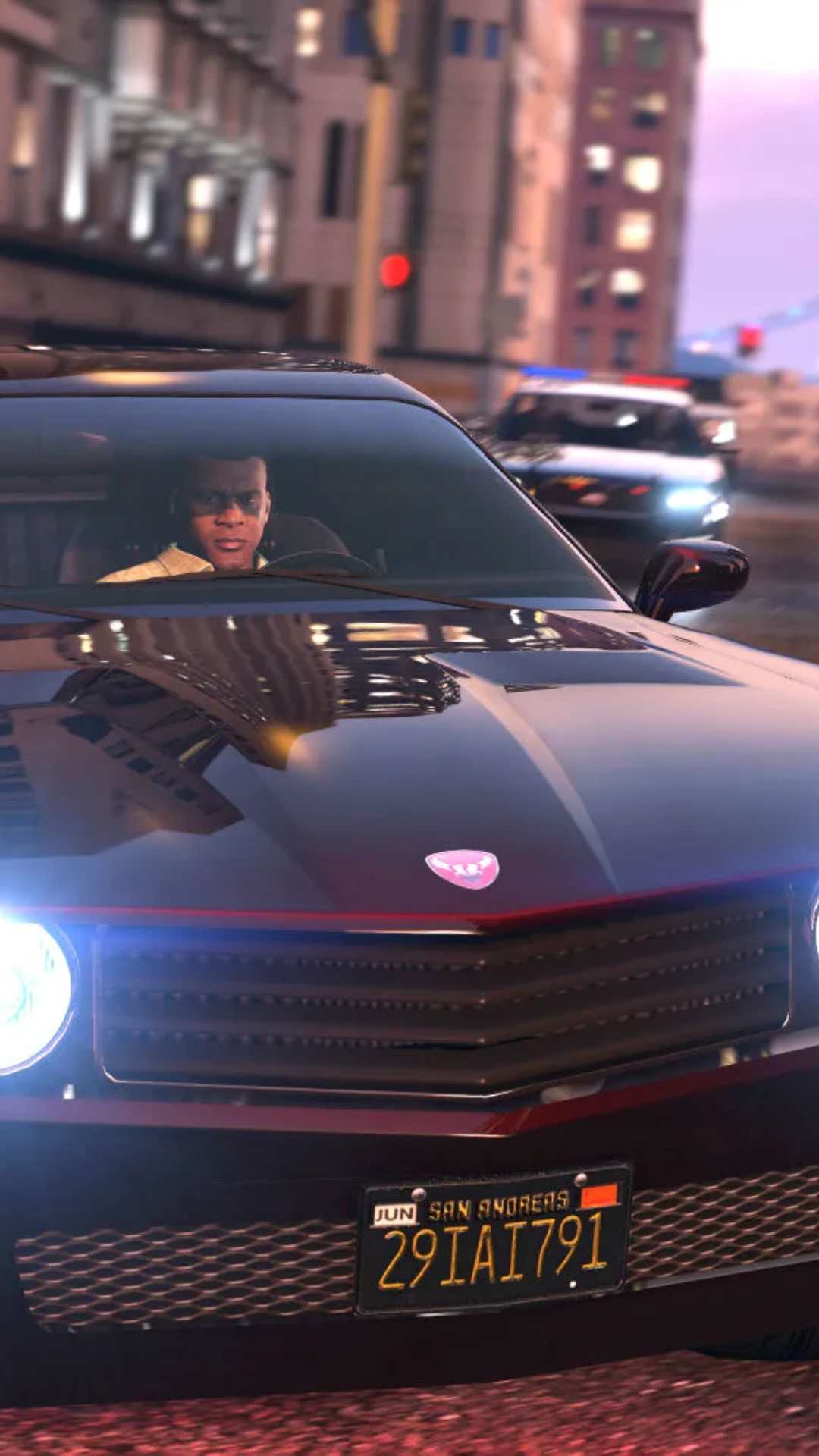 इस बार GTA 6 में Jason और Lucia नाम के दो मुख्य किरदार होंगे. Lucia पहली फीमेल लीड होगी, जो Bonnie और Clyde से प्रेरित है.
