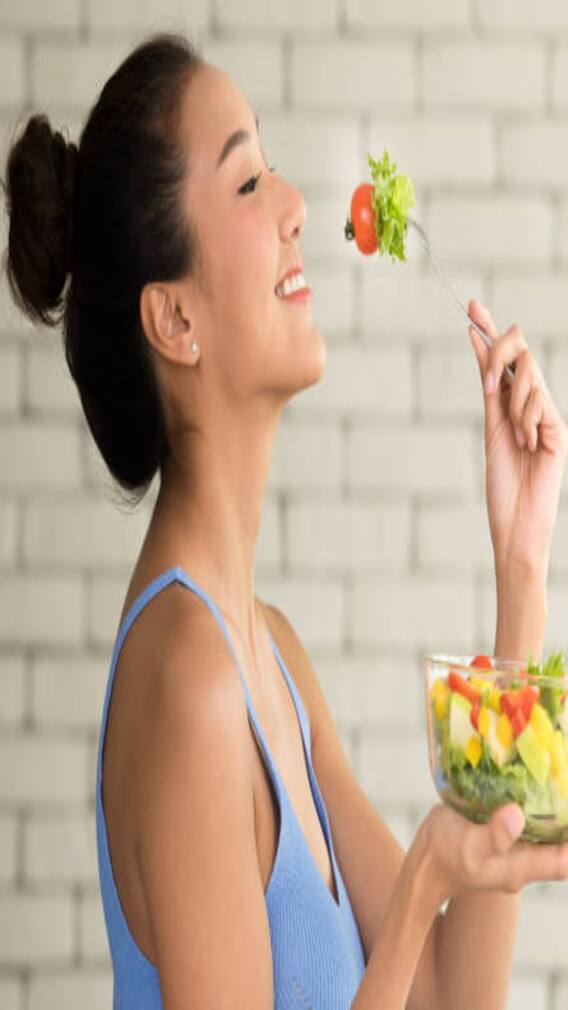 మహిళలు  ఆహారంలో తప్పక చేర్చుకోవాల్సిన సూపర్ ఫుడ్స్ ఇవే..