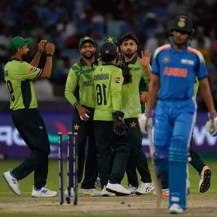 चॅम्पियन्स ट्रॉफीच्या अंतिम सामन्याआधी पाकिस्तान क्रिकेट संघाचा फिरकीपटू अबरार अहमदने शुभमन गिलला पॅव्हेलियनमध्ये जाण्याचा इशाऱ्यावर प्रतिक्रिया दिली आहे.