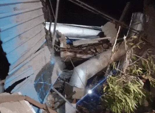 ਪੰਜਾਬ 'ਚ ਢਹਿ ਗਈ ਬਹੁ-ਮੰਜ਼ਿਲਾ ਇਮਾਰਤ, ਦੱਬੇ 6 ਲੋਕ, ਲੋਕਾਂ 'ਚ ਮਚੀ ਹਫੜਾ-ਦਫੜੀ Multi Story Building collapse in ludhiana ਪੰਜਾਬ 'ਚ ਢਹਿ ਗਈ ਬਹੁ-ਮੰਜ਼ਿਲਾ ਇਮਾਰਤ, ਦੱਬੇ 6 ਲੋਕ, ਲੋਕਾਂ 'ਚ ਮਚੀ ਹਫੜਾ-ਦਫੜੀ