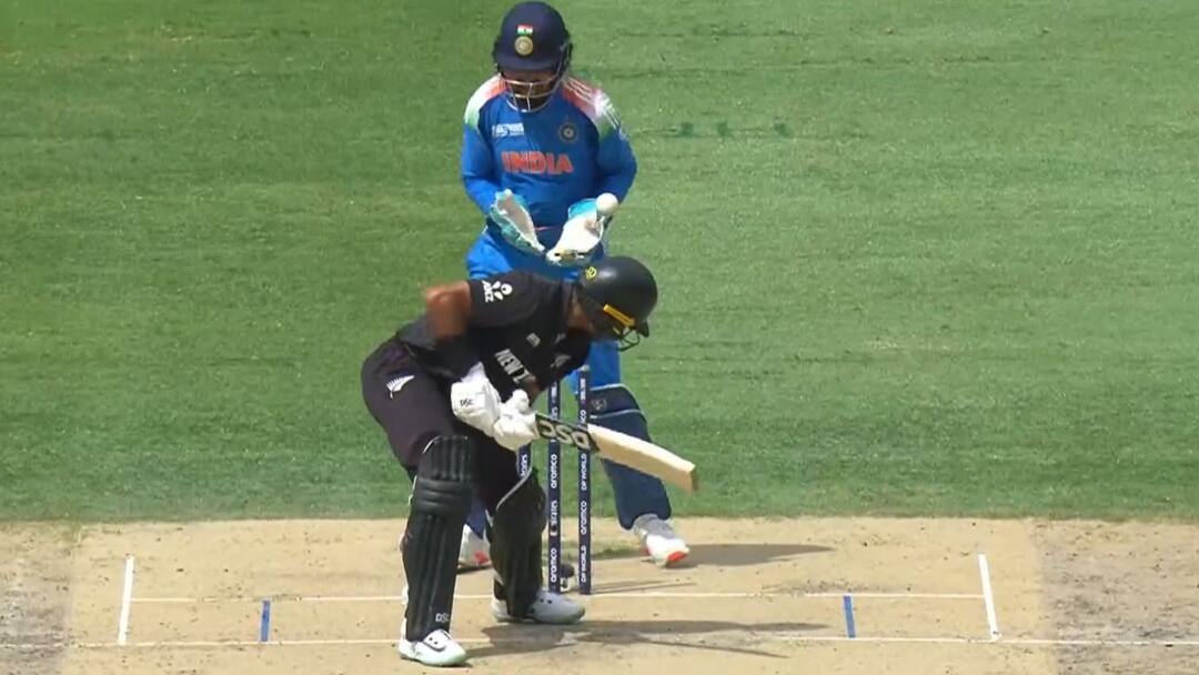 IND vs NZ: கூக்ளி தாக்குதல் நடத்தும் குல்தீப்.. வித்தை காட்டும் வருண்! சுழல் சாம்ராஜ்யம் நடத்தும் இந்தியா!