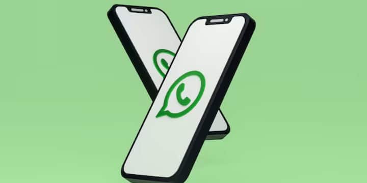 इसके लिए सबसे पहले WhatsApp ऐप खोलें. अब कॉलिंग सेक्शन में जाएं. इसके बाद ऊपर ‘+’ आइकन पर टैप करें. अब ‘Call a number’ विकल्प चुनें. अब स्क्रीन पर डायलिंग पैड खुल जाएगा.