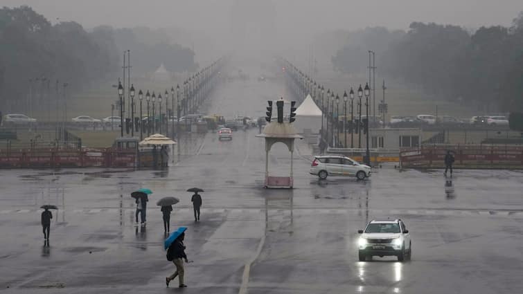 Rain updates Puducherry rains in rural areas மக்களே உஷார்! புதுச்சேரியில் வெளுக்க போகும் மழை