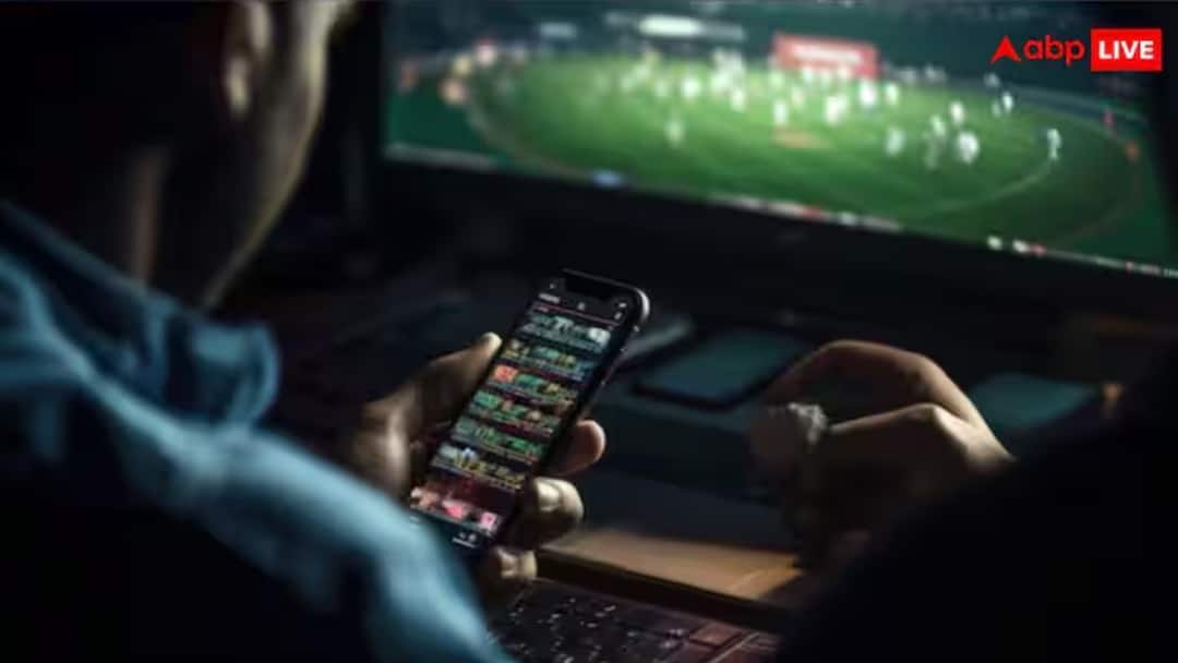 <div>Mahadev App Case Accused Ravi Uppal Goes 'Missing'; Extradition From UAE Put On Hold: Report</div>