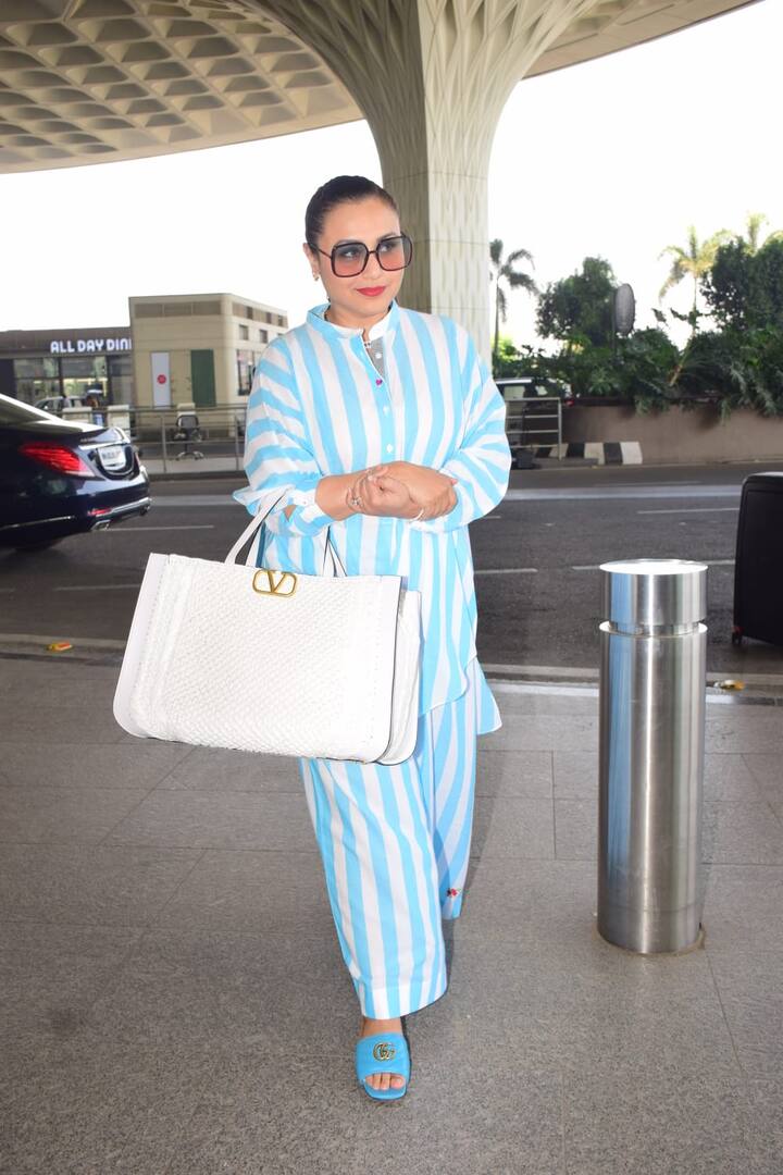 वहीं बॉलीवुड की क्वीन यानि रानी मुखर्जी को भी पैपराजी ने आज सुबह मुंबई एयरपोर्ट पर स्पॉट किया.