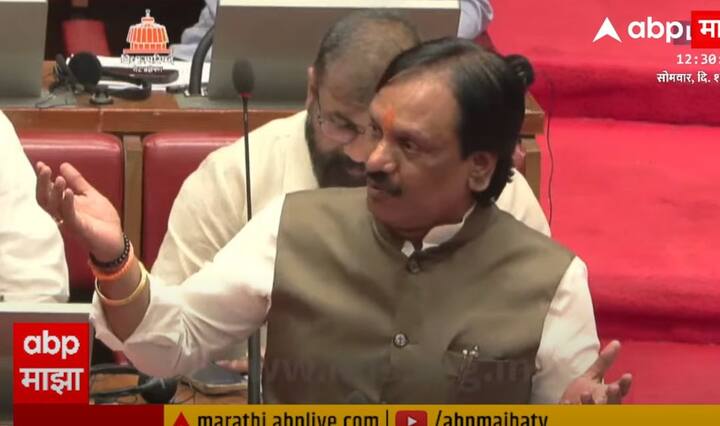 सर्व खेळाडूंना विधानभवनात बोलावून सत्कार करा, राज्याची आर्थिक स्थिती चांगली असेल, तर पुन्हा 1-1 कोटीचं बक्षीस जाहीर करा, अशी मागणी देखील अंबादास दानवे यांनी सभागृहात केली.