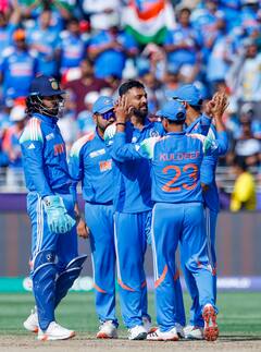 Ind vs NZ Champions trophy 2025: न्यूझीलंडने सगळी अस्त्रं वापरली, हवेत उडून फिल्डिंग, टिच्चून बॉलिंग, क्षेत्ररक्षणाची अभेद्य तटबंदी; पण टीम इंडियाच्या वाघांनी चॅम्पियन्स ट्रॉफीची फायनल जिंकलीच