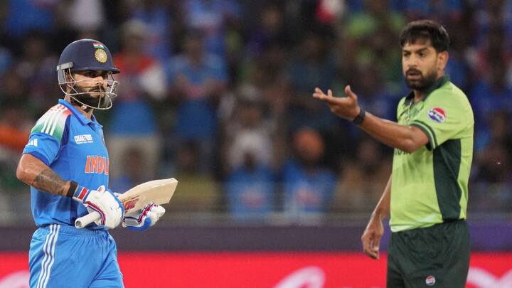 Champions Trophy 2025: चैंपियंस ट्रॉफी की मेजबानी पाकिस्तान ने की थी, पर भारत ने वहां मैच खेलने से मना कर दिया. अब पाक को करोड़ों रुपये का नुकसान हुआ है. जितना खर्च हुआ उस हिसाब से कमाई नहीं हुई.