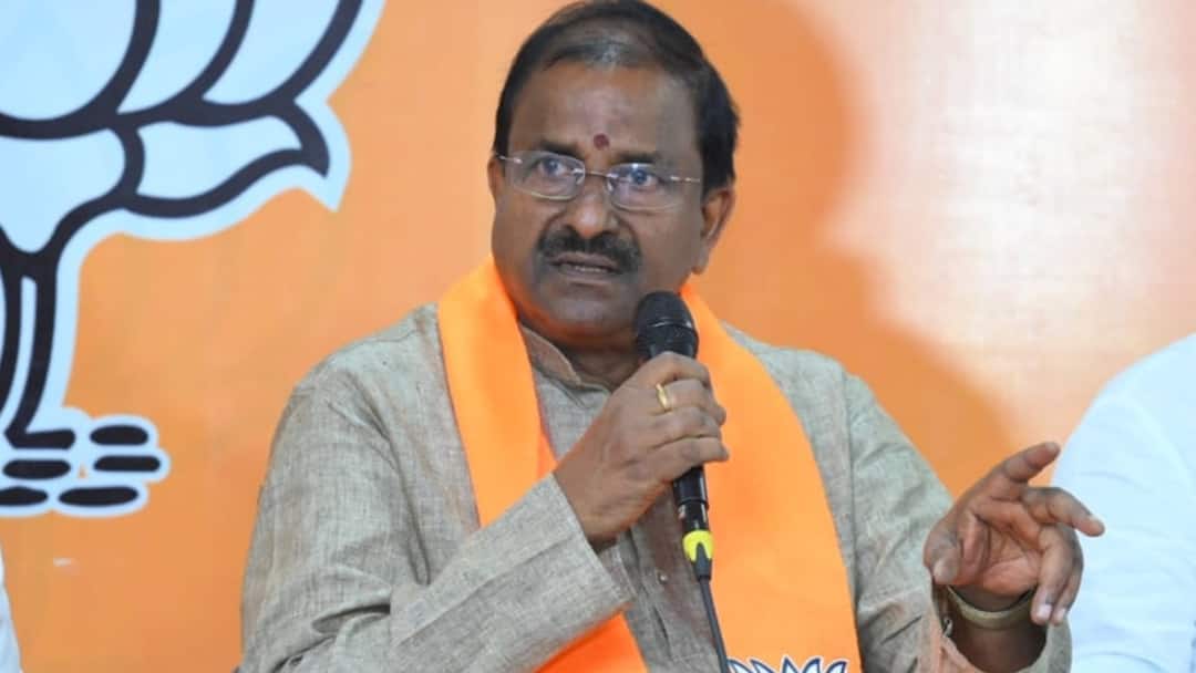Somu Veerraju as BJP MLC Cadidate for MLA quota MLC elections Somu Veerraju: బీజేపీ ఎమ్మెల్సీగా సోము వీర్రాజు... జగన్ అనుకూలుడు అనే ముద్ర..! బీజేపీ స్టాండ్ క్లియర్