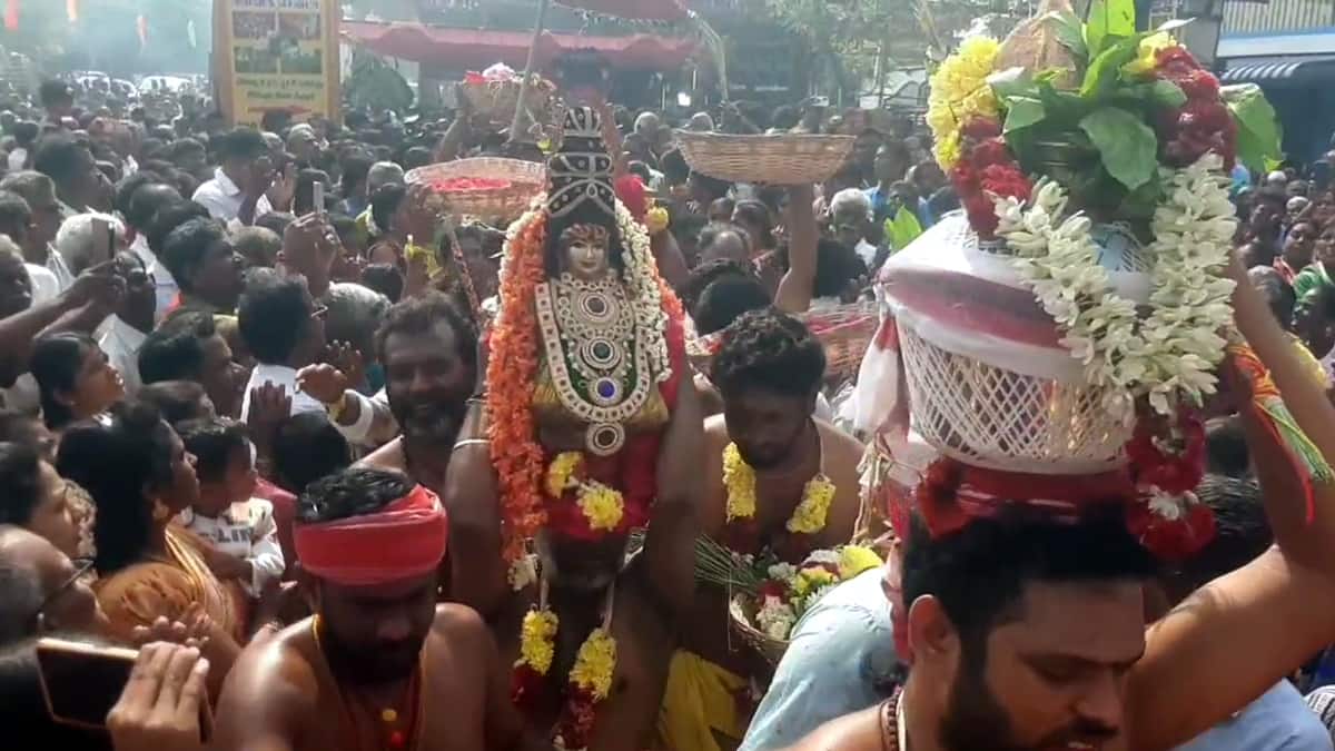 Dindigul : 100 ஆண்டுகளுக்கு பிறகு குடமுழுக்கு விழா!  கோலாகலமாக நடந்த இலட்சுமி நரசிங்கப்பெருமாள் கோயில்..