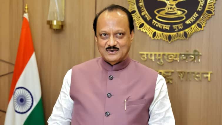 Maharashtra Budget 2025, Ajit Pawar Denies Rs. 2100 Ladki Behen Yojana Announcement મહારાષ્ટ્રમાં લાડકી બહેનોને મોટો ઝટકો! અજિત પવારે કહ્યું – મેં ₹2100 આપવાની વાત ક્યારેય નથી કરી, પરંતુ...