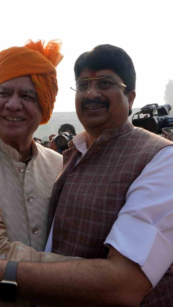 कौन है भानवी सिंह, जिसने राजा भैया पर किया केस दर्ज