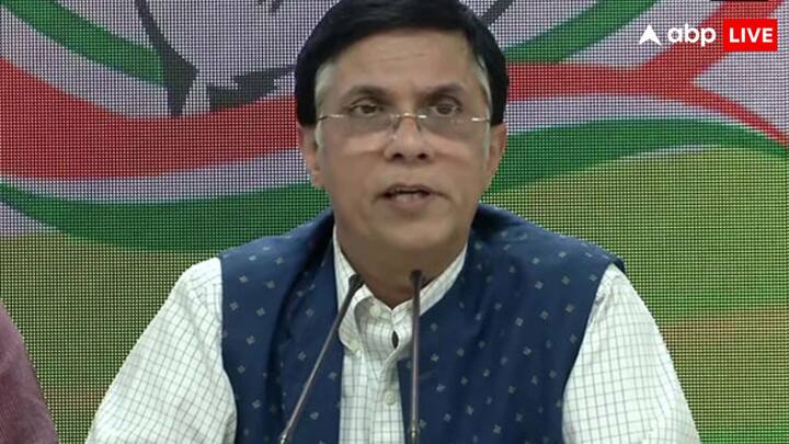 कांग्रेस के पवन खेड़ा ने कप्तान रोहित शर्मा की तारीफ की. उन्होंने कहा