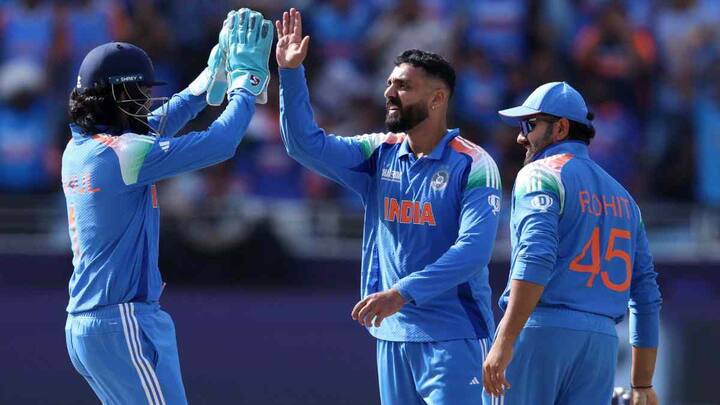 कमर चीमा ने कहा, 'मुझे लग रहा था कि पाकिस्तान के प्रधानमंत्री शहबाज शरीफ दुबई जाएंगे और विनिंग टीम को आईसीसी चैंपिसयंस ट्रॉफी देंगे. साल 1996 में पाकिस्तान ने वर्ल्ड कप करवाया, उस वक्त प्रधानमंत्री बेनजीर भुट्टो थीं और श्रीलंका वर्ल्ड कप जीता था. बेनजीर भुट्टो ने श्रीलंका को ट्रॉफी दी. मैं वही सोच रहा था.'