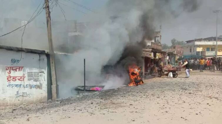 Fire Breaks Out in Garhwa Firecracker Shop Jharkhand CM Hemant Soren Orders Action झारखंड: गढ़वा की पटाखा दुकान में लगी भीषण आग, तीन बच्चों समेत 5 की दम घुटकर मौत