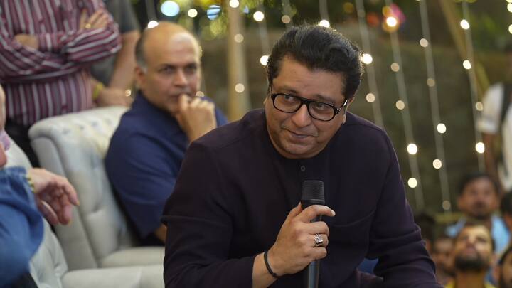 मुंबईत आमच्या पदाधिकाऱ्यांची मेळावा बैठक लावली होती. त्यात काही शाखेचे पदाधिकारी गैरहजर होते आणि जे गैरहजर होते त्यांची हजेरी मी घेतली. त्यावेळी प्रत्येकाला विचारले असता त्यातल्या अनेकांनी आपली आपली कारणे दिली. त्यातल्या बहुतांश लोकांनी कुंभमेळ्याचे कारण पुढे केले. त्यामुळे मुळात तुम्ही पाप करताच कशाला? असा प्रश्न मी त्यांना केला.