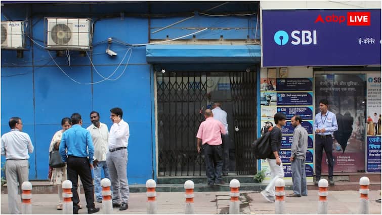बाजार बंद होने के बाद SBI का आया बड़ा अपडेट, 8 साल बाद शुरू QIP, 45000 करोड़ जुटाने का है मामला