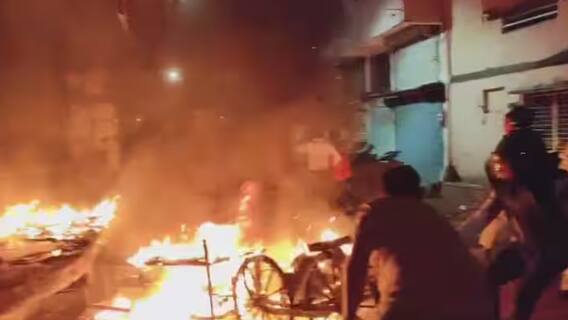 Mhow Violence: 'तुम चिल्ला-चिल्लाकर...', महू हिंसा मामले में 7 FIR दर्ज, हुआ बड़ा खुलासा, अब कैसे हैं हालात? Mhow Violence: 'तुम चिल्ला-चिल्लाकर...', महू हिंसा मामले में 7 FIR दर्ज, हुआ बड़ा खुलासा, अब कैसे हैं हालात?