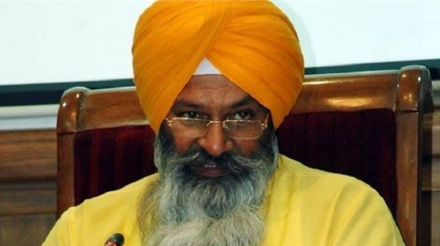 Shiromani Akali Dal: ਮਜੀਠੀਆ ਨੂੰ ਸਬਕ ਸਿਖਾਉਣ ਲਈ ਬਾਦਲ ਨੇ ਖੇਡਿਆ ਵੱਡਾ ਦਾਅ, ਲੰਗਾਹ ਨੂੰ ਸੌਂਪੀ ਕਮਾਨ Punjab News Badal plays a big gamble to teach Majithia a lesson, hands over the reins to Langah details inside Shiromani Akali Dal: ਮਜੀਠੀਆ ਨੂੰ ਸਬਕ ਸਿਖਾਉਣ ਲਈ ਬਾਦਲ ਨੇ ਖੇਡਿਆ ਵੱਡਾ ਦਾਅ, ਲੰਗਾਹ ਨੂੰ ਸੌਂਪੀ ਕਮਾਨ