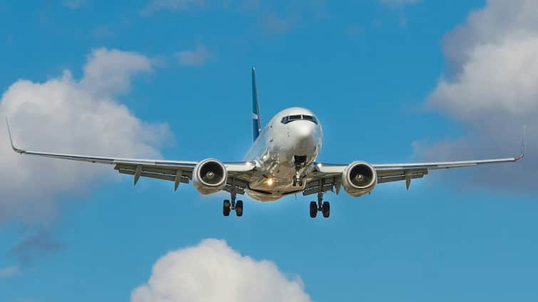 3 Minors Among 8 Booked At Mumbai Airport For Impersonating As Professors, Students To Fly To L