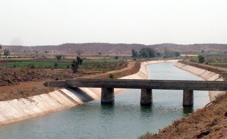 Narmada Dam News Narmada Water will closed in the Canal for the Sauratsta And Kutch from the 15 March ખેડૂતો માટે માઠા સમાચાર, 15 માર્ચથી સૌરાષ્ટ્ર-કચ્છમાં કેનાલમાં સિંચાઈનું પાણી કરાશે બંધ