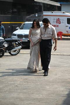 तारा सुतारिया-ईशान खट्टर ने किया 'प्यार आता है' का प्रमोशन, जोड़ी देख फैंस बोले- 'इस प्यार को क्या नाम दूं'