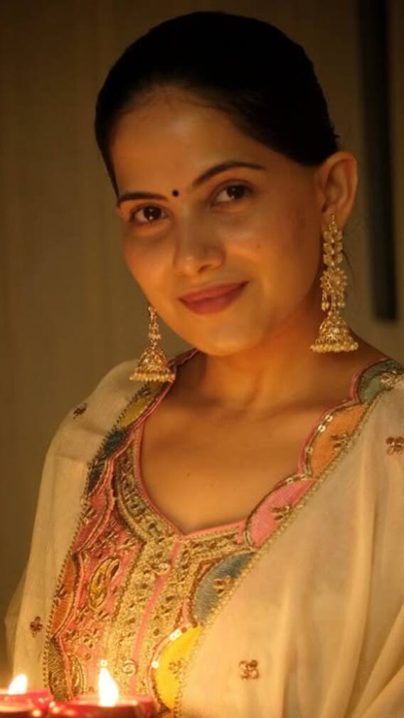 जया किशोरी के बचपन का नाम क्या था?