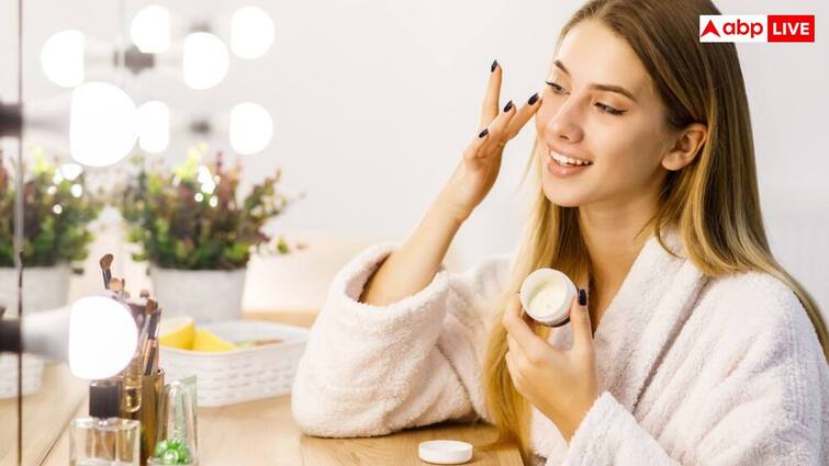 festive skin care tips make your skin glowing use these tips in your daily routine फेस्टिव सीजन हो या फिर डेली रूटीन, इन टिप्स को अपने स्किन केयर में करें शामिल- शीशे जैसा चमकेगा चेहरा