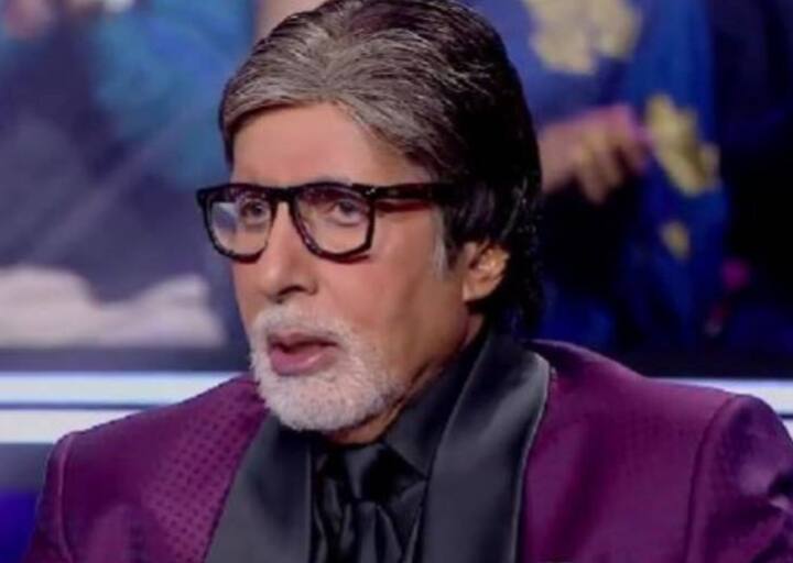 अमिताभ बच्चन हे 2000 सालापासून कौन बनेगा करोडपती हा शो होस्ट करतात. आता मात्र त्यांना या जबाबदारीतून मुक्त व्हायचे आहे. त्यामुळेच अमिताभ बच्चन हा शो होस्ट करणार नसतील, तर मग त्यांची जागा कोण घेणार? असा प्रश्न उपस्थित केला जातोय. मनी कंट्रोल या संकेतस्थळावरील माहितीनुसार वयोमान लक्षात घेता अमिताभ बच्चन त्यांच्यावर असलेला कामाचा ताण कमी करण्याच्या प्रयत्नात आहेत.