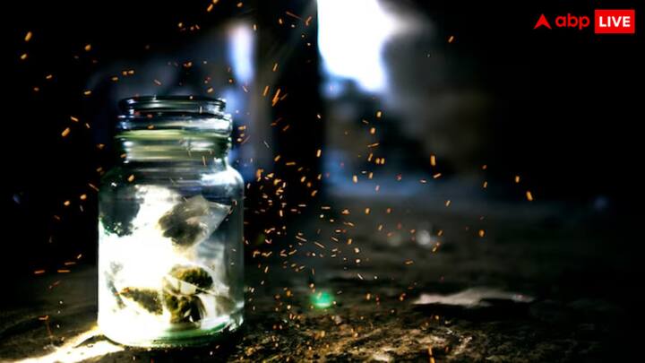 एशियाई देश में कई ऑनलाइन दुकानें 'बैंक' मिट्टी के छोटे बैग बेच रही हैं, जो जल्दी अमीर बनने के लिए ताबीज की तरह काम कर रहे हैं.