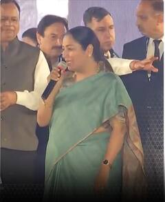 'मुख्यमंत्री बनाया है माला पहनने के लिए नहीं'- Rekha Gupta | ABP NEWS SHORTS