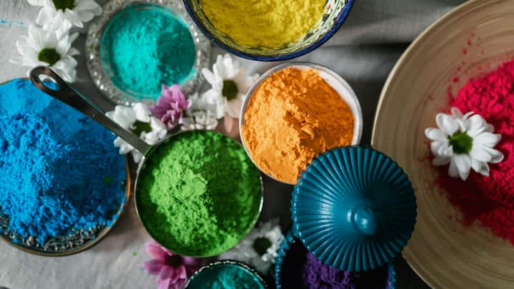 Ditch synthetic chemicals and embrace eco-friendly, homemade hues that are safe, fun, and easy to make. Opt for organic alternatives for a vibrant and skin-friendly celebration.