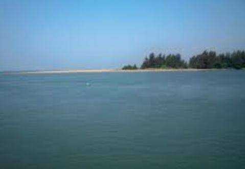 पालघरमधील डहाणूच्या समुद्रात 5338 आणि सिंधुदुर्गजवळील मालवण समुद्रात 13 हजार 131 चौरस किमी क्षेत्रफळावर हे तेलसाठे आहेत.