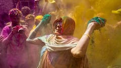 Holi 2025: দোলে রঙের বেলুন অন্যকে ছুঁড়ে মারেন ? এই ধারায় হতে পারে জেল, জরিমানাও !