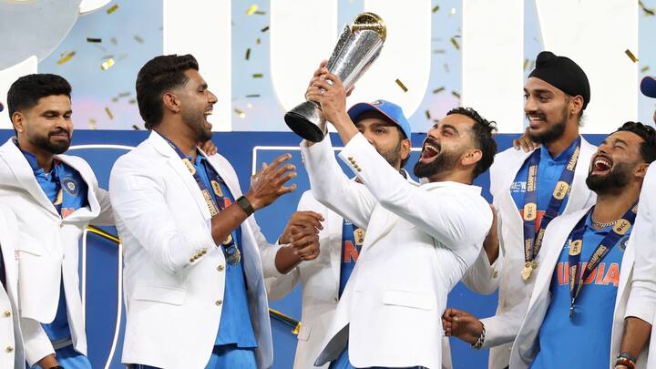 भारतावर आयसीसी मेहरबानी होत असल्याचा आरोप रॉबर्ट्स यांनी केला.