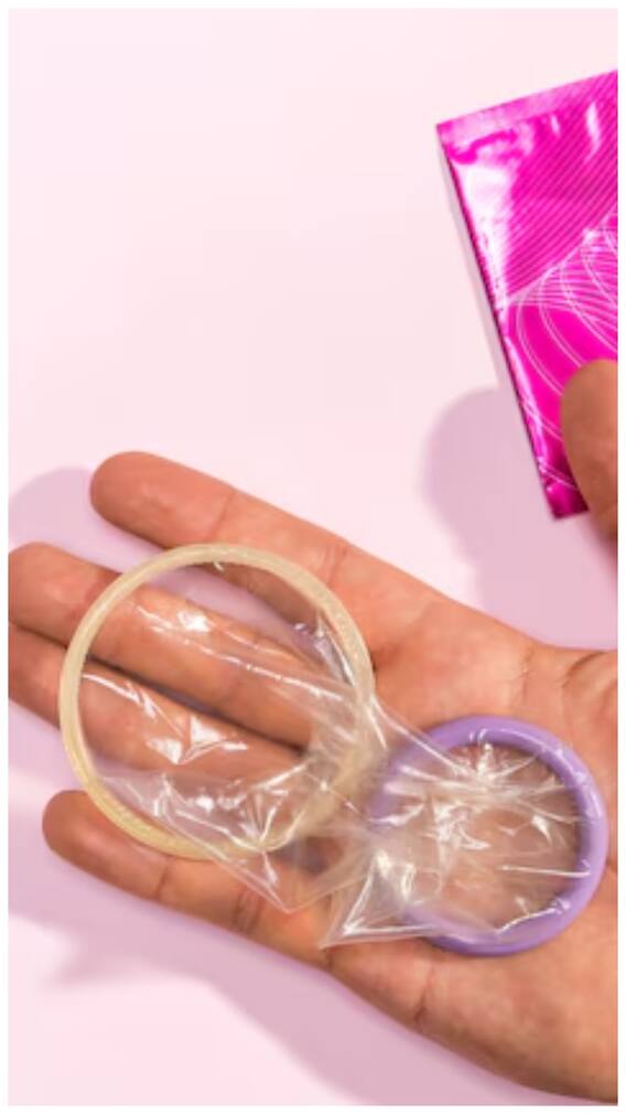 कॉन्डम बेचकर ये कंपनियां कमाती हैं अरबों रुपये