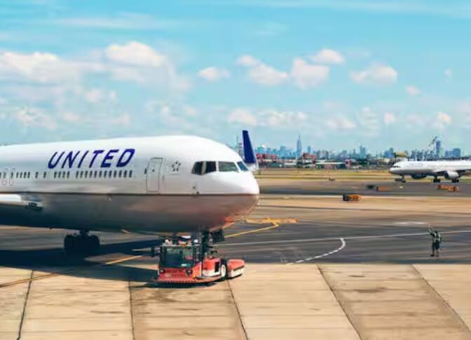 ਆਓ ਤੁਹਾਨੂੰ ਦੱਸਦੇ ਹਾਂ ਕਿ ਦੁਨੀਆ ਦੀ ਪਹਿਲੀ ਉਡਾਣ ਦਾ ਕਿਰਾਇਆ ਕਿੰਨਾ ਸੀ?