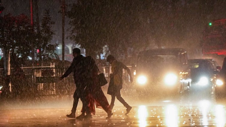 Thunderstorm, Mild Rain In Components Of Delhi-NCR On Holi Eve